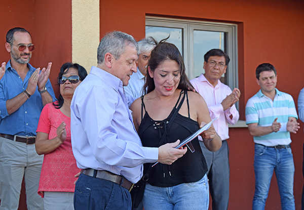 3.6Se entregaron las carpetas llaves y portaretratos a 48 familias
