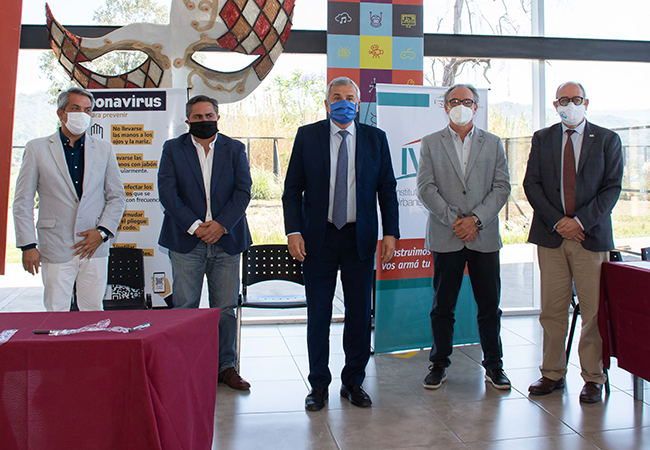 031120 Acto Firma Contratos 3 650