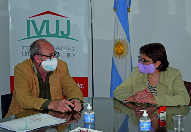 131120 IVUJ Firma Convenio Educacin 1